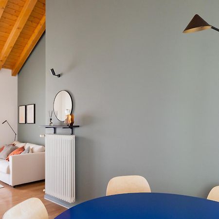 Double Private Parking, 2 Bedrooms & 2 Bathrooms - Elegant Apartment In Old Town Udine Exteriör bild