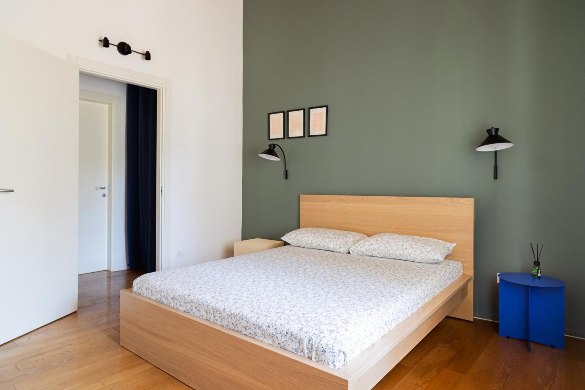 Double Private Parking, 2 Bedrooms & 2 Bathrooms - Elegant Apartment In Old Town Udine Exteriör bild